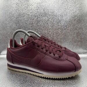 Size 7 Nike Classic Cortez Leather Sneakers Womens Burgundy Excellent 807471-603